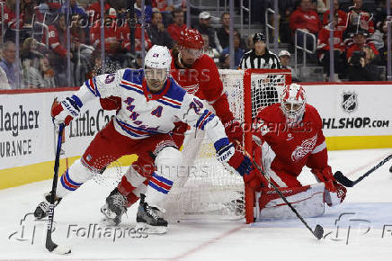 NHL: New York Rangers at Detroit Red Wings