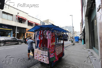 Rua Jos Paulino, onde comrcio ser fechado por conta do coronavrus