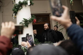 Protests spark in Syria over Christmas tree burning