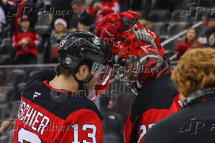 NHL: Pittsburgh Penguins at New Jersey Devils