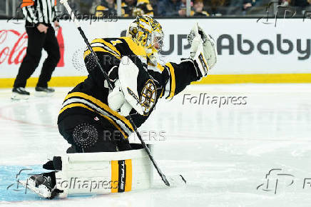 NHL: Columbus Blue Jackets at Boston Bruins