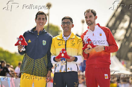 Caio Bonfim conquista a prata na marcha atltica