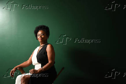 A escritora de livros infantis Kiusam de Oliveira, 54