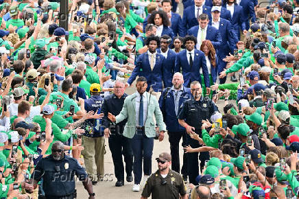 NCAA Football: Louisville at Notre Dame