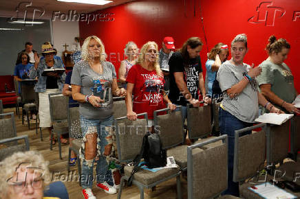 Evangelicals Pray For Donald Trump, in Largo