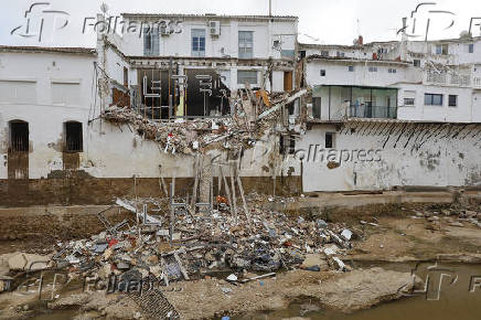 Veinticinco das despus de la dana que cambi sus vidas para siempre, los pueblos del sur de Valencia encaran otro fin de semana de trabajo a destajo