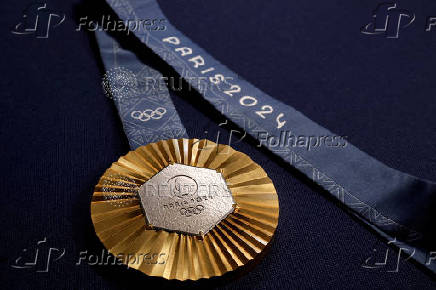 FILE PHOTO: FILE PHOTO: Paris 2024 Olympics Medal Preview