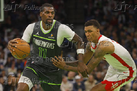 NBA: Houston Rockets at Minnesota Timberwolves