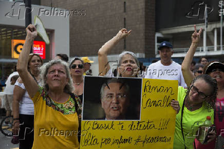 Protesto contra a candidatura de Renan Calheiros  presidncia do Senado Federal