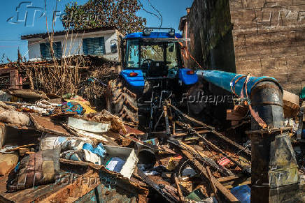 BAIRRO SARANDI / ENCHENTE / DESTRUICAO / DIQUE DO SARANDI / PREJUIZOS