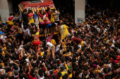 Filipino Catholic devotees parade 