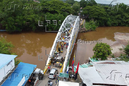 Colombia y Venezuela abren al paso de vehculos el cuarto puente en su frontera comn