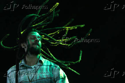 O cantor de reggae Julian Marley em show na Virada Cultural