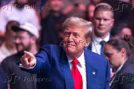 Trump comparece ao evento UFC 302