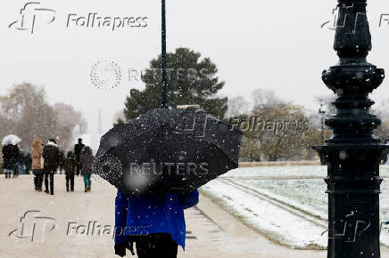 Snow and winter weather in Paris