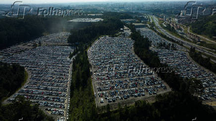 Ptio lotado na unidade da montadora em So Bernardo do Campo (SP)