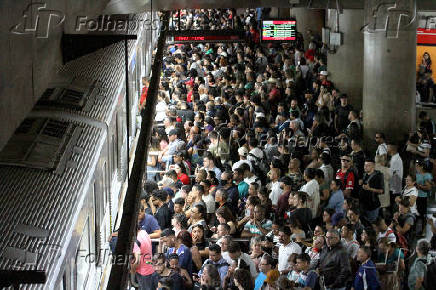 Falha tcnica na linha vermelha do metr