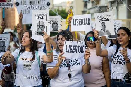 Exigen libertad de presos polticos en El Helicoide