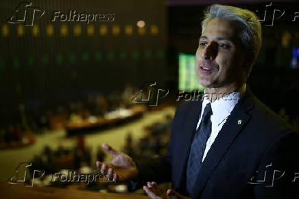 O deputado Alessandro Molon (PSB-RJ), no plenrio da Cmara dos Deputados