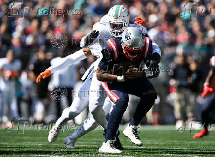 NFL: Miami Dolphins at New England Patriots