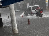 Chuva e alagamento no bairro dos Jardins, em So Paulo (SP)