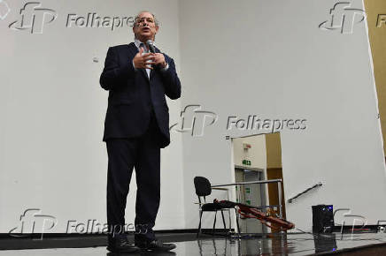 Folhapress Fotos O ex governador do Cear Ciro Gomes PDT em