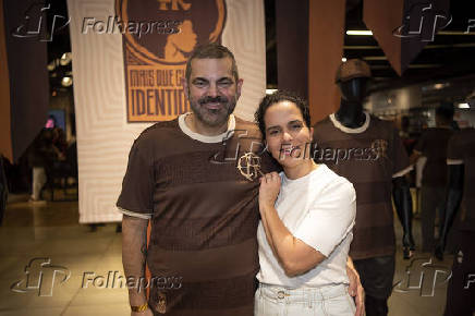 Flamengo lana camisa e campanha "Mais que cultura, identidade!".