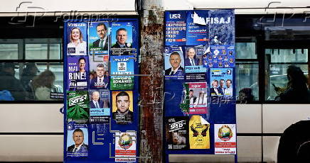 Romania prepares to vote in first round of presidential elections