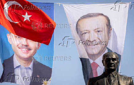 Election banner of Turkish President Erdogan waves in Istanbul