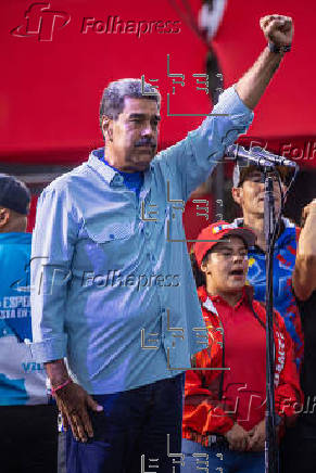 El chavismo y la oposicin miden su fuerza en multitudinarias marchas en cierre de campaa