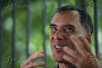 O cantor e compositor Arnaldo Antunes durante entrevista em So Paulo