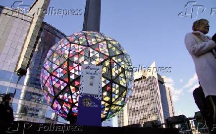 Vista da queda da bola do topo do edifcio Times Square.