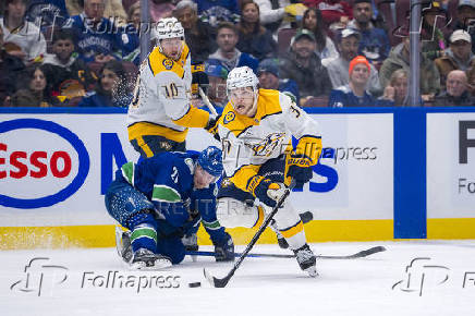 NHL: Nashville Predators at Vancouver Canucks