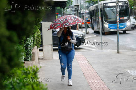 Temperatura cai em So Paulo