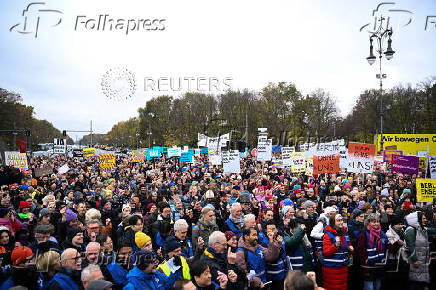 Protest against budget cuts in the culture sector in Berlin