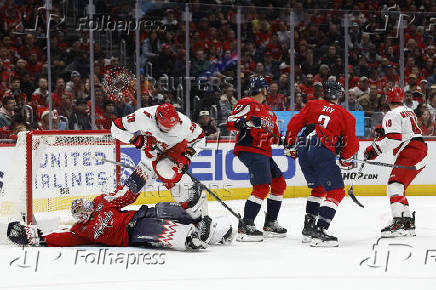 NHL: Carolina Hurricanes at Washington Capitals