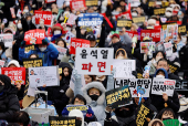 Protesters attend a rally against South Korea's impeached President Yoon Suk Yeol in Seoul