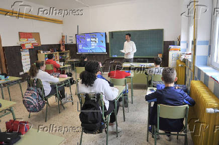 Los nios de Letur vuelven a su colegio, donde abordan proyecto de inteligencia emocional