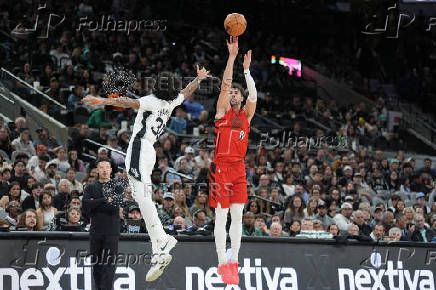 NBA: Portland Trail Blazers at San Antonio Spurs