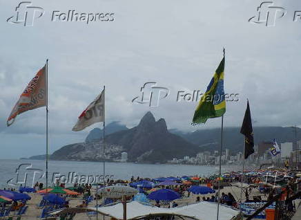 PRAIAS DO ARPOADOR E COPACABANA NESTE DOMINGO.