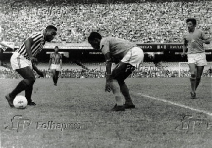 1969Pel jogando pelo Santos, em 1969.