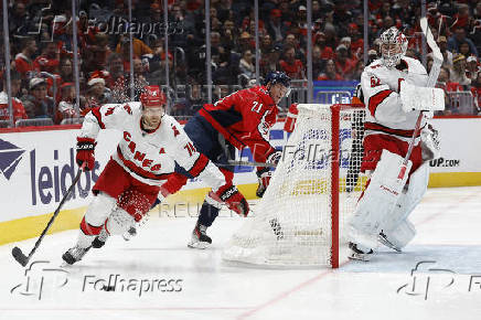 NHL: Carolina Hurricanes at Washington Capitals