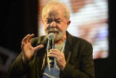 Lula discursa durante festival em sua homenagem no centro do Recife (PE)