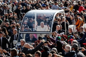 El Papa Francisco encabeza la audiencia general semanal en el Vaticano