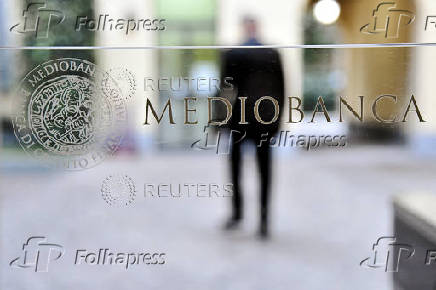 FILE PHOTO: FILE PHOTO: Italy's Mediobanca CEO Alberto Nagel presents a new business plan
