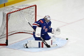 2025 IIHF Ice Hockey World Championship semifinals - Sweden vs USA