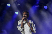 O cantor seu Jorge se apresenta no festival C6 Fest