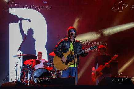 Richard aschroft se apresenta no blues and rock