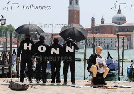 Bezos mannequins displayed in parody installation around Venice ahead of his wedding