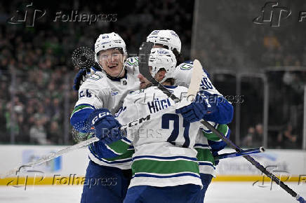 NHL: Vancouver Canucks at Dallas Stars